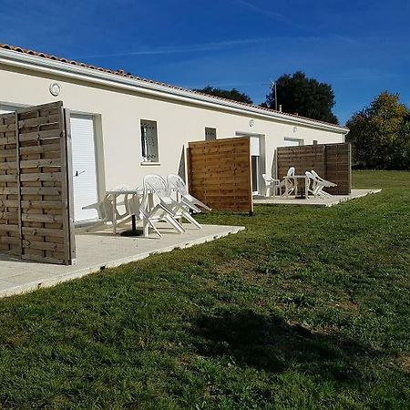 Apartamento Hendia Jonzac Exterior foto