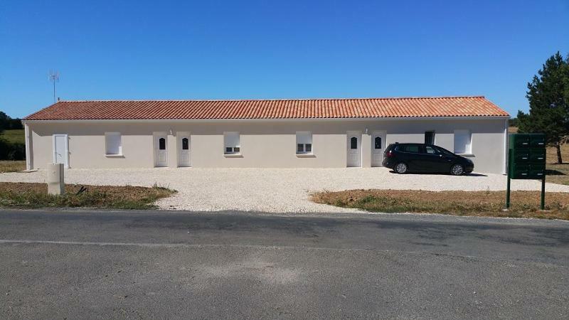 Apartamento Hendia Jonzac Exterior foto